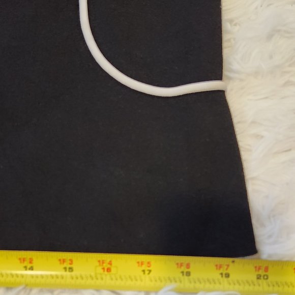 Escada zip top - Picture 11 of 12